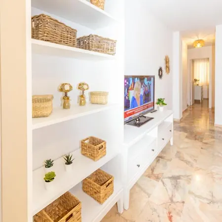 Edificio Yate Iv Apartment *